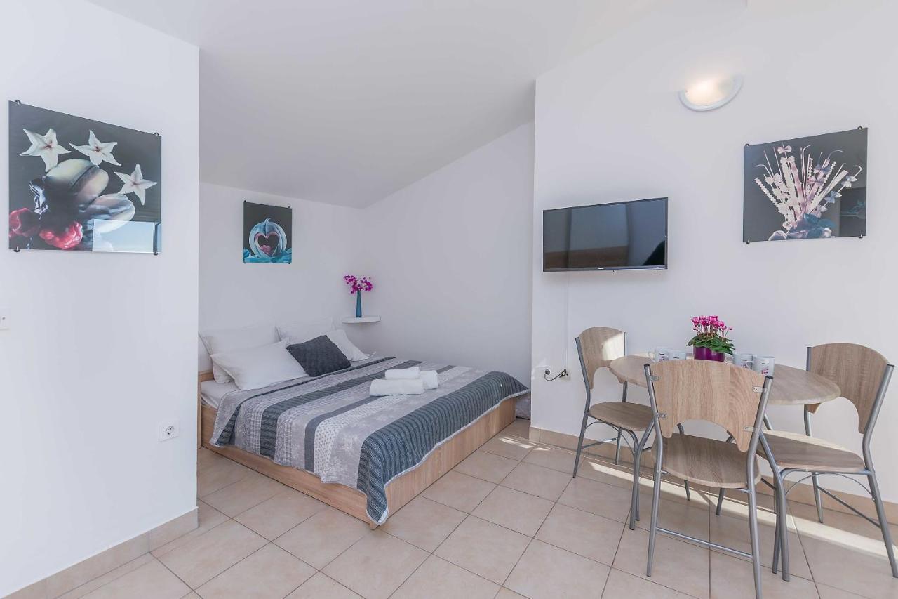 Apartmani Neno Lokva Rogoznica Zewnętrze zdjęcie